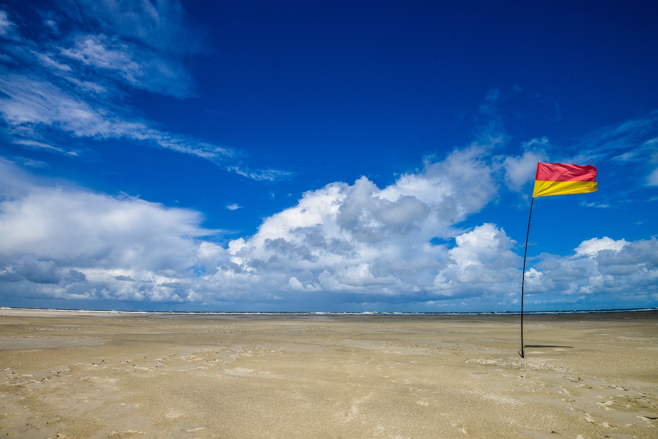 beach-1367282_1280
